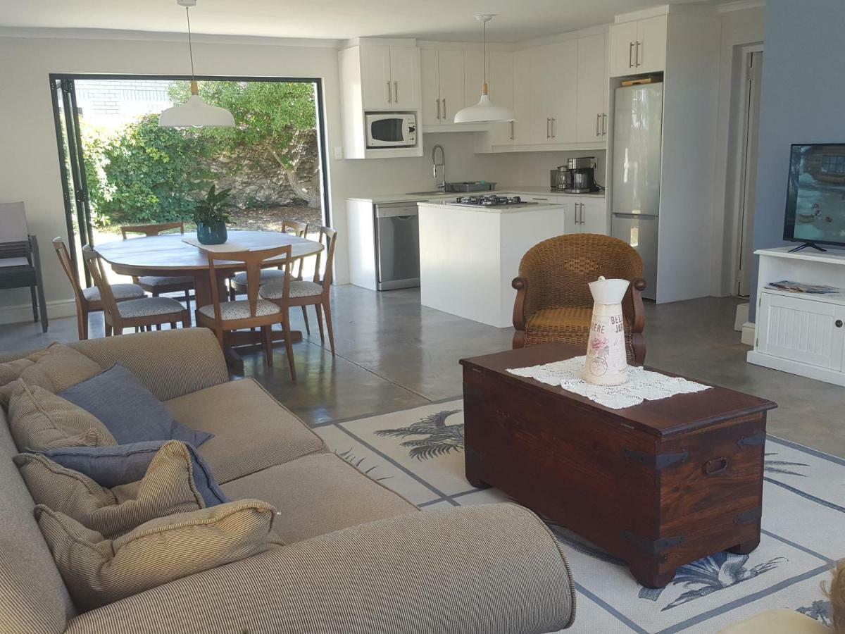 Villa Breeze In à Agulhas Extérieur photo