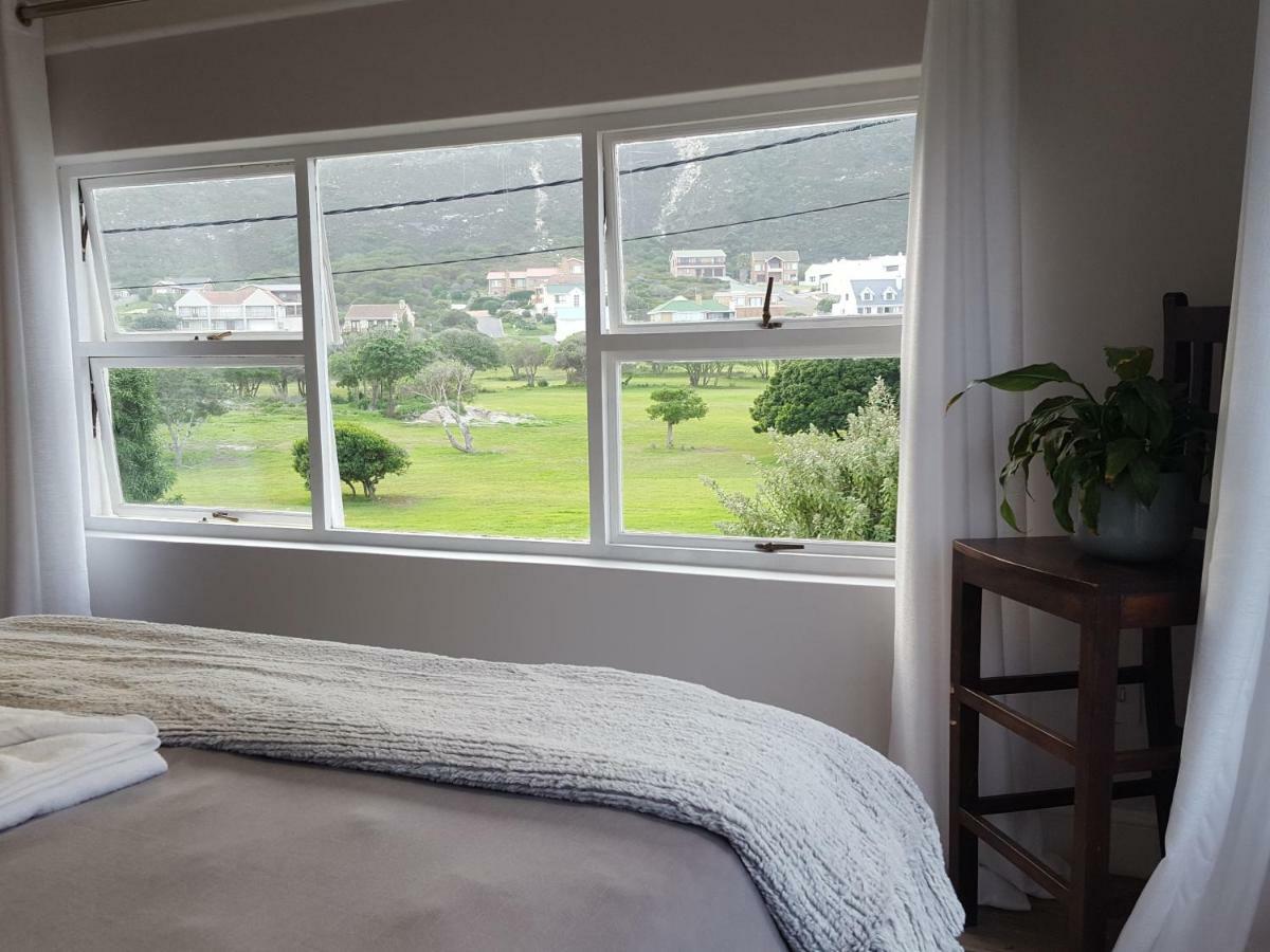Villa Breeze In à Agulhas Extérieur photo